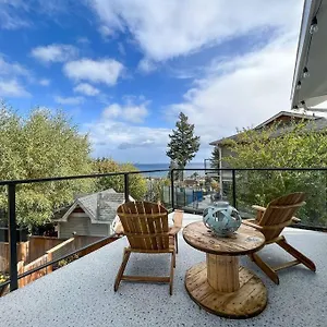  Apartment Sunrise Escape - Close To The Beach! Canada